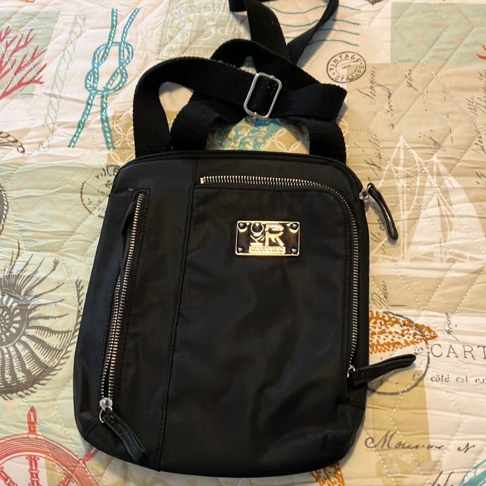 Kenneth Cole reaction tablet bag